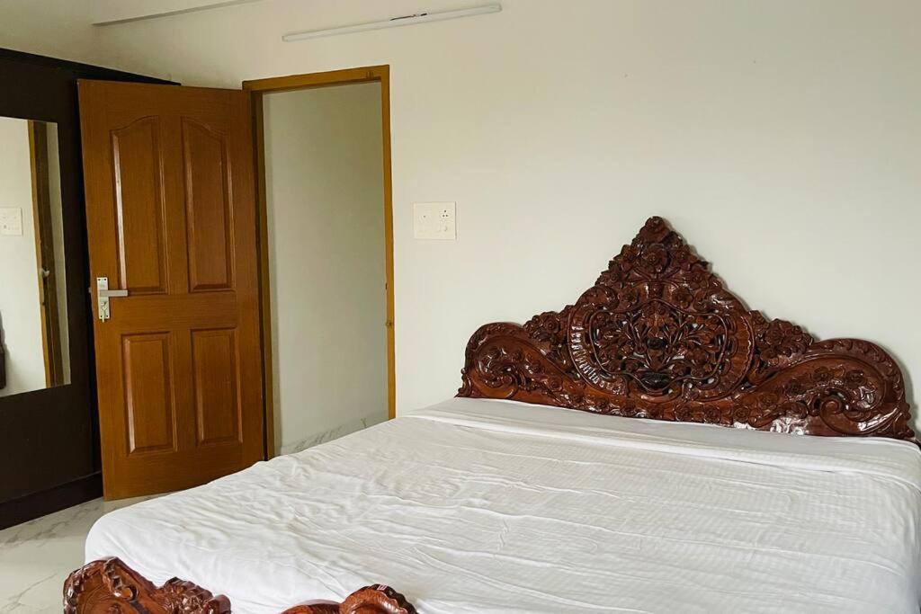 Rajamandiram 3Bhk Ac Apartment In Trivandrum Central Thiruvananthapuram Exteriör bild
