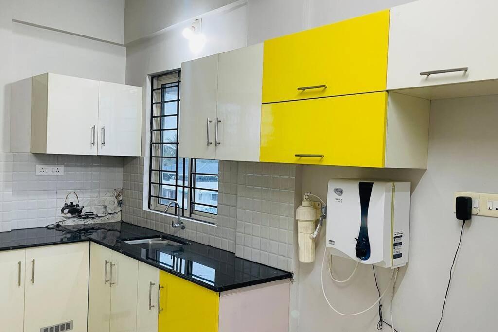 Rajamandiram 3Bhk Ac Apartment In Trivandrum Central Thiruvananthapuram Exteriör bild