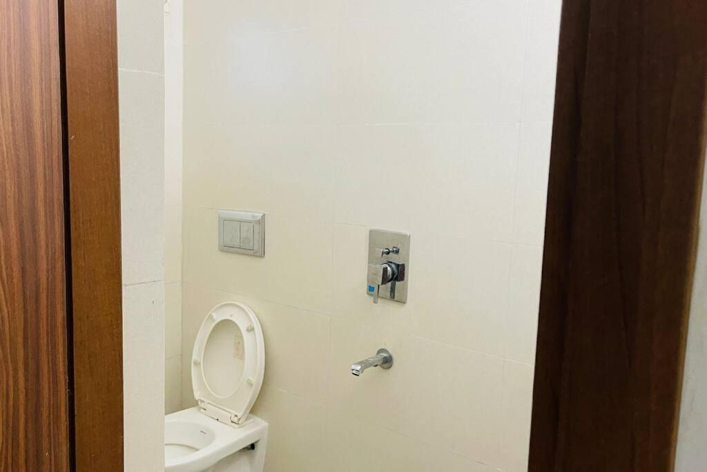 Rajamandiram 3Bhk Ac Apartment In Trivandrum Central Thiruvananthapuram Exteriör bild
