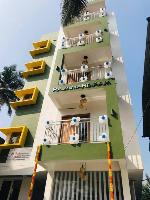 Rajamandiram 3Bhk Ac Apartment In Trivandrum Central Thiruvananthapuram Exteriör bild